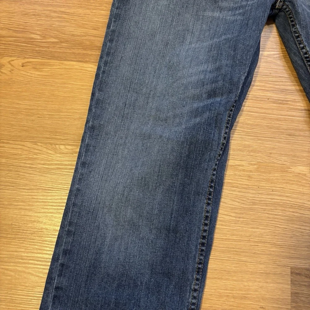 Levis see pictures